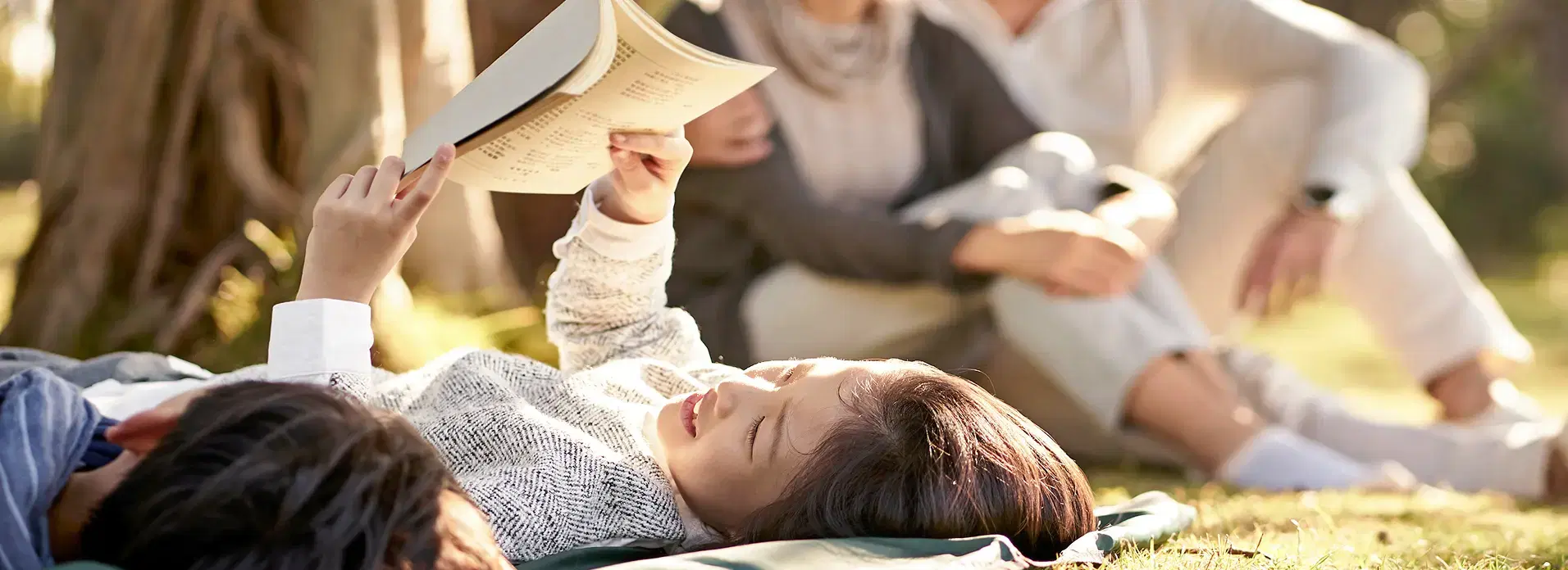 Family section banner 01