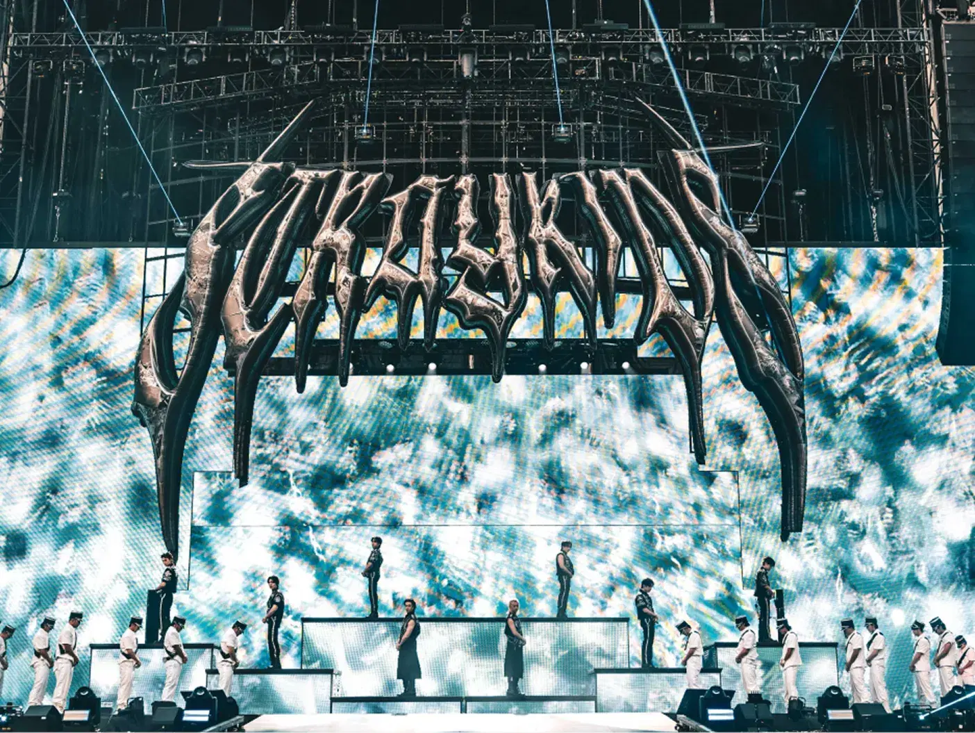 스트레이 키즈, 'K팝 최초 입성 & 매진' 이탈리아 로마 스타디오 올림피코서 유럽 스타디움 투어 대미 장식!